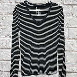 GAP‎ Super Soft V-Neck Striped  Long Sleeve Top Gray White Women's Size Medium